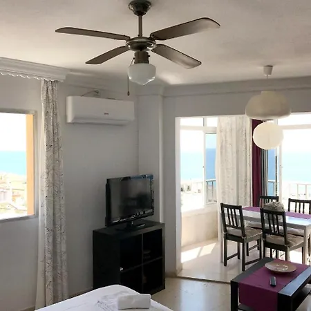 Studio In Torremolinos, With Wonderful Sea View, Pool Access And Furnished Ba...