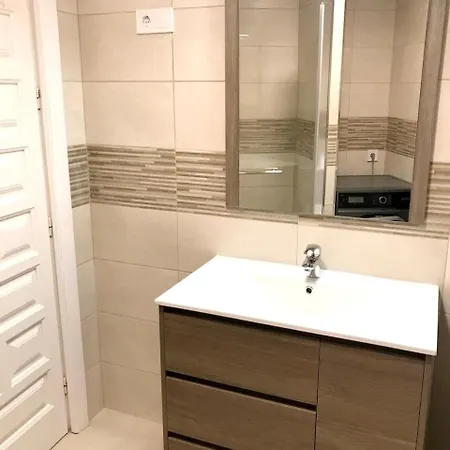 Studio In Torremolinos, With Wonderful Sea View, Pool Access And Furnished Ba... 托雷莫利诺斯